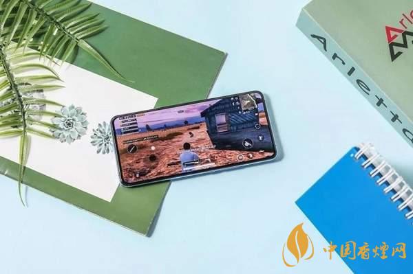 iqoo5值得入手嗎？旗艦“水桶機(jī)”入手到底虧不虧！