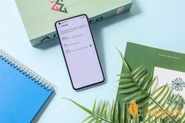 iqoo5值得入手嗎？旗艦“水桶機(jī)”入手到底虧不虧！