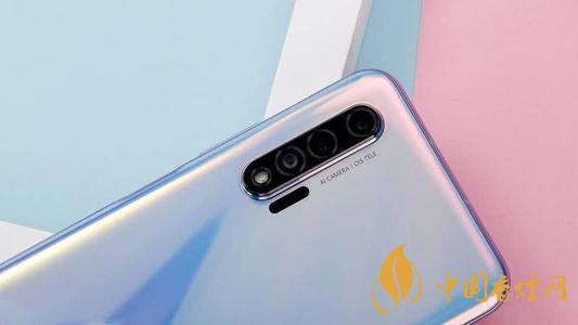 華為手機銷量或跌八成！華為手機是否會降價？