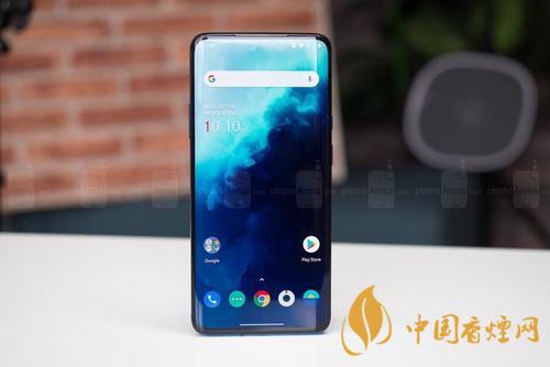 OnePlus8Pro和iPhone11對(duì)比測(cè)評(píng)-哪款更好？