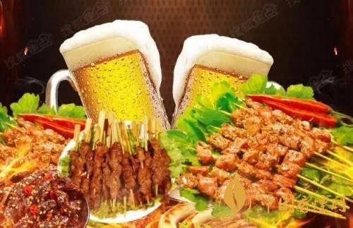 喝啤酒不應該吃什么 喝啤酒時注意的事項介紹