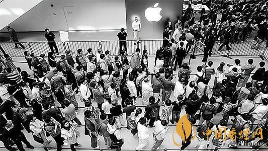 iPhone12開(kāi)售排隊(duì) 蘋果iPhone12您搶到了嗎？