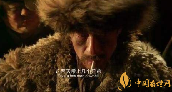 土匪煙怎么抽(點(diǎn)燃燒粗頭) 土匪煙對身體好嗎(呼吸道肺部危害大)