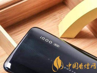 iqoo5pro參數配置詳情-iqoo5pro和黑鯊3Pro參數對比