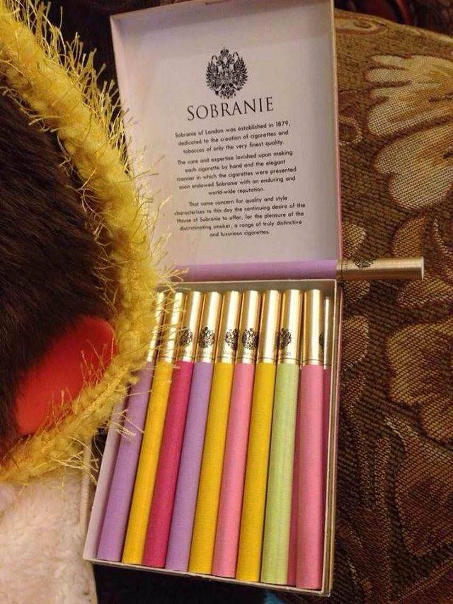 10元進口女士香煙排行榜，圣羅蘭香煙你見過嗎