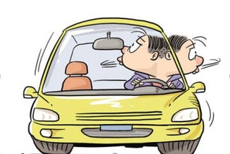 開車抽煙扣分嗎，2018年開車抽煙如何處罰