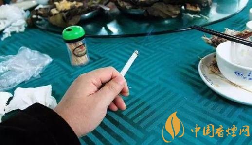 飯后抽煙危害更大嗎，飯后抽煙為什么舒服