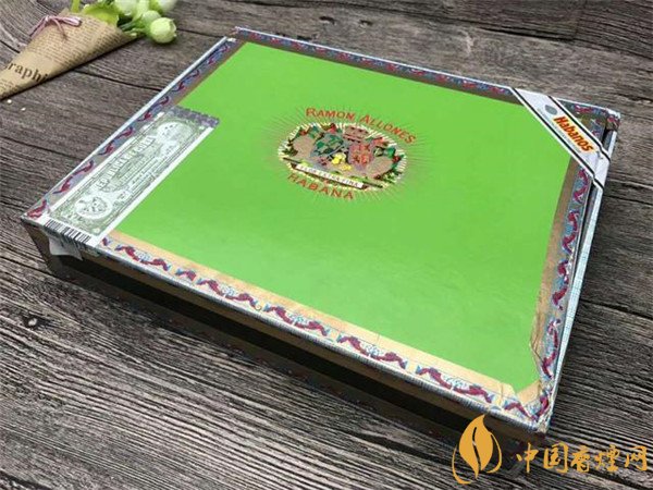 品吸古巴雪茄煙雷蒙阿龍巨人 喜嘗香草堅果奶油香