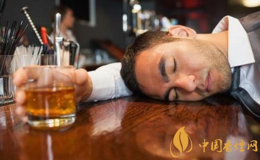 醫(yī)生勸告:這8個時刻抽煙 危害是平時的10倍